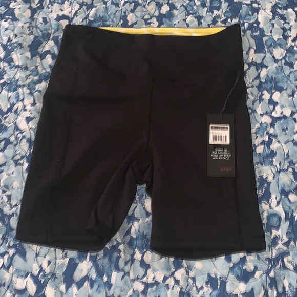 WildFox | Black Athletic Biker shorts M - Picture 2 of 4